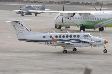EC-KJQ (FL-255) 1999 Beechcraft B300 King Air 350