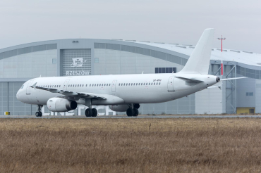 UR-WRV (1207) 2000 Airbus A321-231