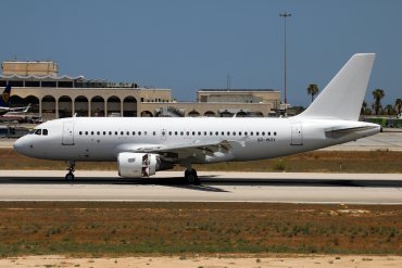 UR-WRY (1745) 2002 Airbus A319-112