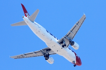 HB-IHX (942) 1998 Airbus A320-214