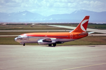 C-GCPP (22255) Boeing 737-217Adv