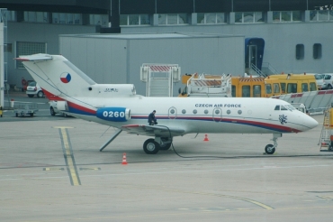0260 (9940260) 1978 Yakovlev Yak-40