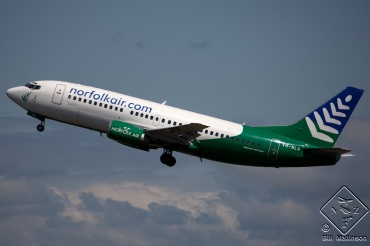 VH-NLK (23635) 1987 Boeing 737-33A