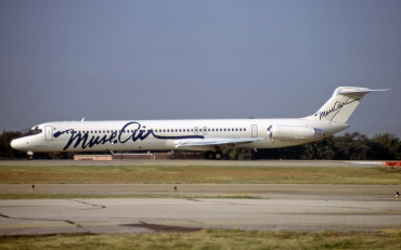 N932MC (49120) 1982 McDonnell Douglas MD-82