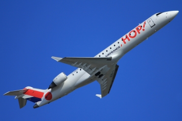 F-GRZF (cn 10036) Bombardier CRJ-701