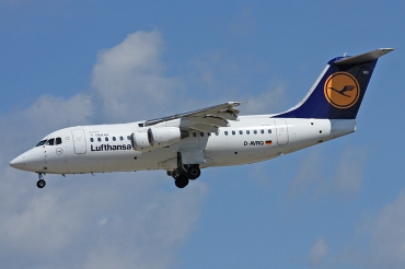 D-AVRQ (E2304) 1997 British Aerospace Avro RJ85