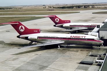 VH-RME (cn 18743) Boeing 727-77