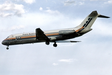 VH-TJP (47418) 1970 McDonnell Douglas DC-9-31
