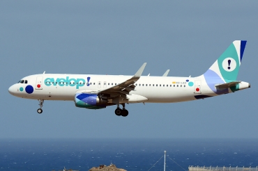 EC-LZD (5642) 2013 Airbus A320-214(WL)