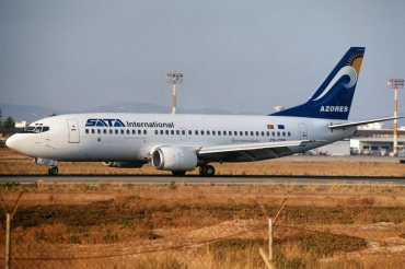 CS-TGP (24131) 1988 Boeing 737-3Q8