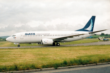 CS-TGP (24131) 1988 Boeing 737-3Q8