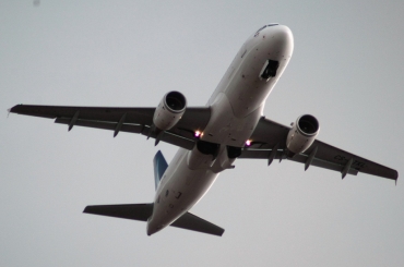 CS-TKL (2425) 2005 Airbus A320-214
