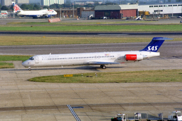 SE-DIS (53006) 1991 McDonnell Douglas MD-82