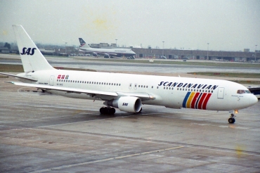 SE-DKO (24318) 1989 Boeing 767-383(ER)