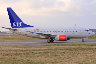 LN-RRC (28300) 1999 Boeing 737-683