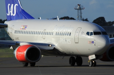 LN-RRC (28300) 1999 Boeing 737-683
