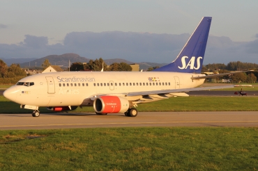 SE-DOR (28305) 1999 Boeing 737-683