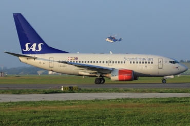 LN-RRC (28300) 1999 Boeing 737-683