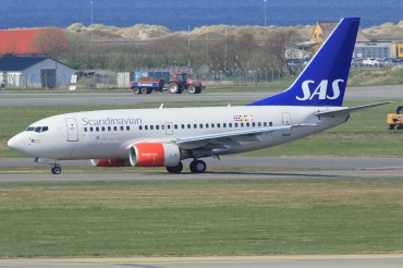 LN-RPT (28299) 1999 Boeing 737-683