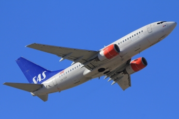 LN-TUD (28217) 1998 Boeing 737-705