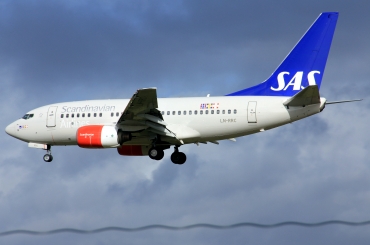 LN-RRC (28300) 1999 Boeing 737-683