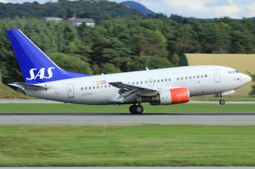 LN-RRX (28296) 1998 Boeing 737-683