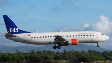 LN-BRE (24643) 1990 Boeing 737-405
