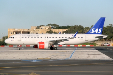 LN-RGN (7341) 2016 Airbus A320-251N