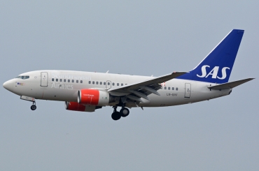 LN-RPF (28307) 1999 Boeing 737-683