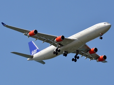 OY-KBI (430) 2001 Airbus A340-313X