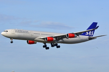 OY-KBI (430) 2001 Airbus A340-313X