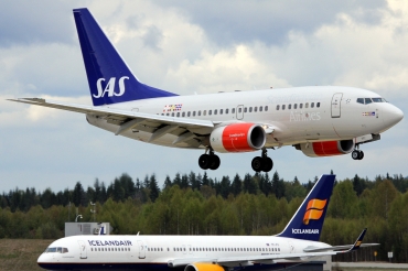 LN-RRC (28300) 1999 Boeing 737-683