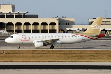 TS-INN (793) 1998 Airbus A320-212