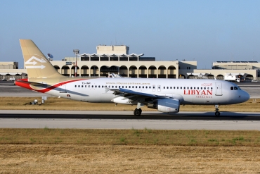 TS-INP (1597) 2001 Airbus A320-214