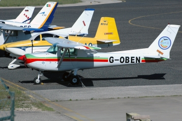 G-OBEN, (cn 152-81856), Cessna 152 II