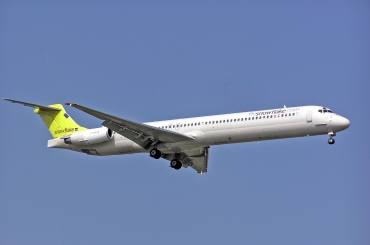 LN-ROS (49421) 1986 McDonnell Douglas MD-82