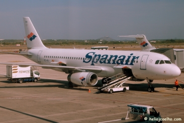 EC-IEJ (1749) 2002 Airbus A320-232