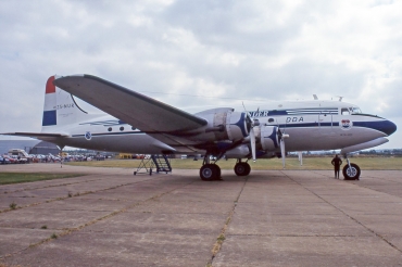 ZS-NUR, (cn 42934), Douglas DC-4-1009