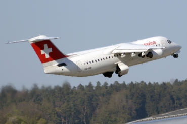 HB-IYR, (cn E3382), British Aerospace Avro 146-RJ100