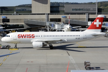 HB-IJS (782) 1998 Airbus A320-214