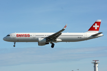 HB-IOO (7007) 2016 Airbus A321-212(WL)