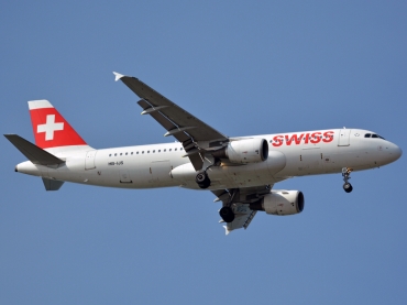 HB-IJS (782) 1998 Airbus A320-214