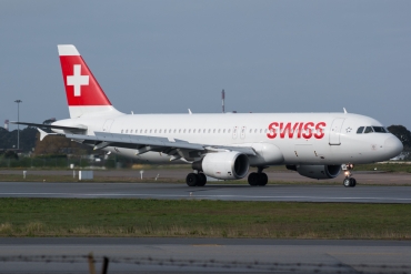 HB-IJS (782) 1998 Airbus A320-214