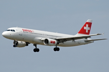 HB-IJX (1762) 2002 Airbus A320-214