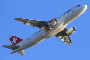 HB-IJQ, (cn 701), Airbus A320-214