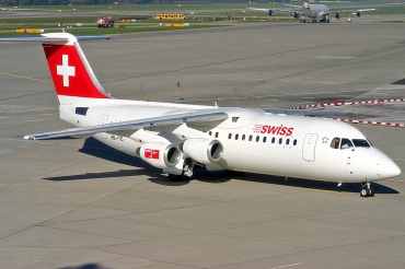 HB-IYQ (E3384) 2001 British Aerospace Avro RJ100