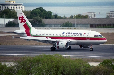 CS-TTL (1100) 1999 Airbus A319-111