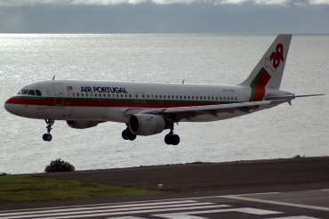 CS-TNA (185) 1991 Airbus A320-211
