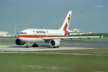 CS-TEW (541) 1990 Airbus A310-304