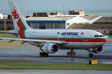 CS-TEW (541) 1990 Airbus A310-304